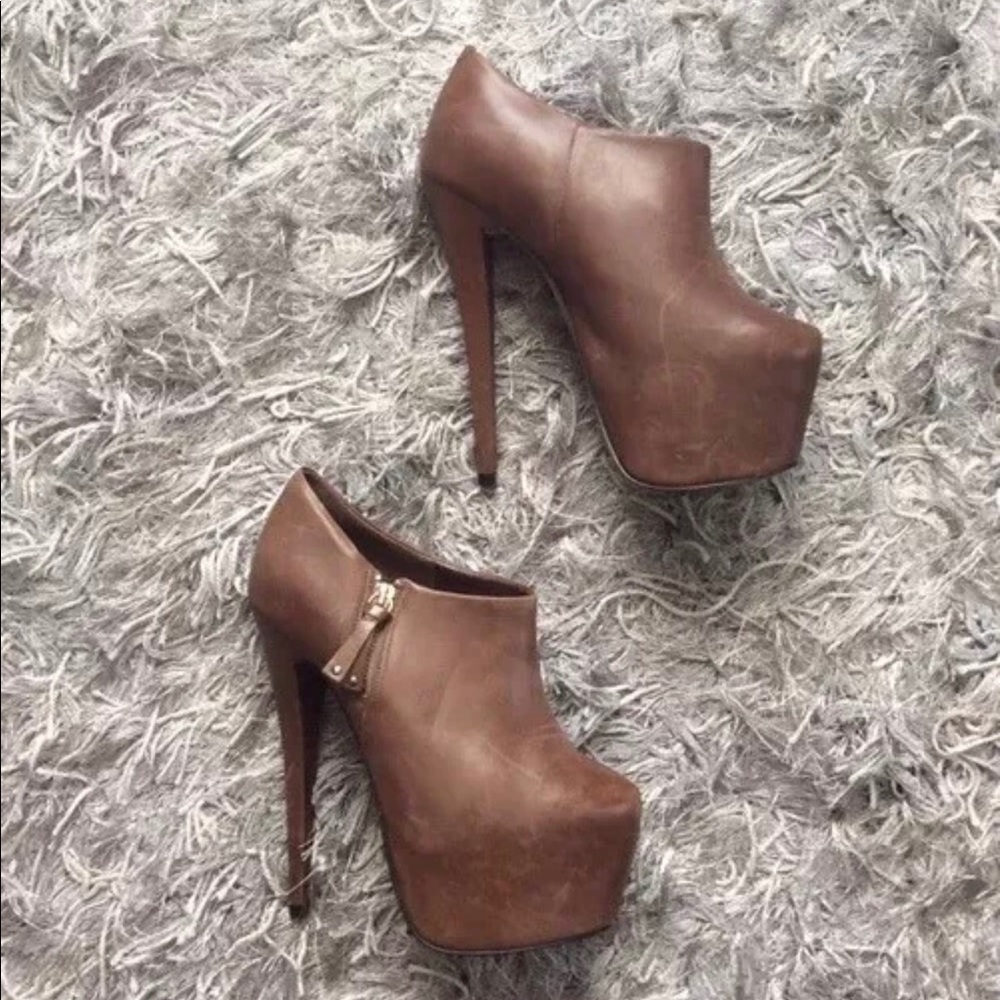 Boots booties size 39 or 8 leather brown topshop